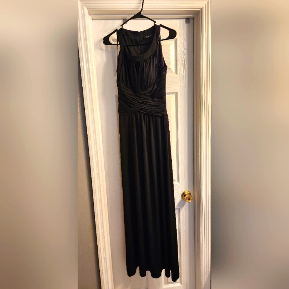 Elegant Black Maxi Dress